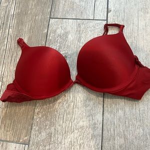 Red VS Bonbshell bra size 32A